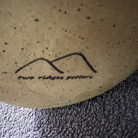 Green Clay Mug From Twin Ridges Pottery - Picture 4 of 4